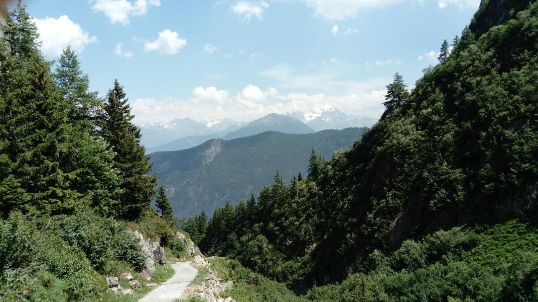 Lieu Secret Dans Les Alpes Suisses Villa Le Tretien Exterior foto